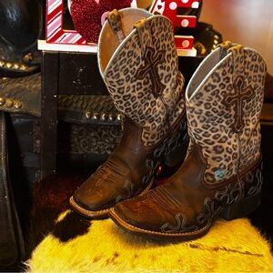 Girls Ariat Western Leopard Print Western Cowboy Boots